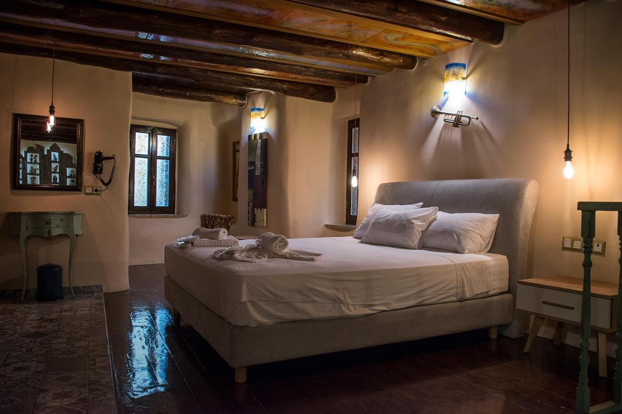 Odos Oneiron Boutique Aparthotel Chania (Crete)