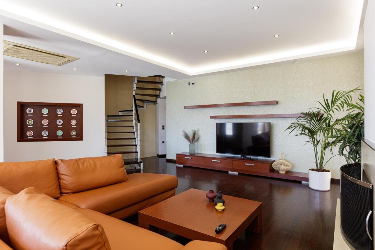 View - Heated Pool & Gym - Majestic Views - 5 Min Drive From Center Chania (Crete)