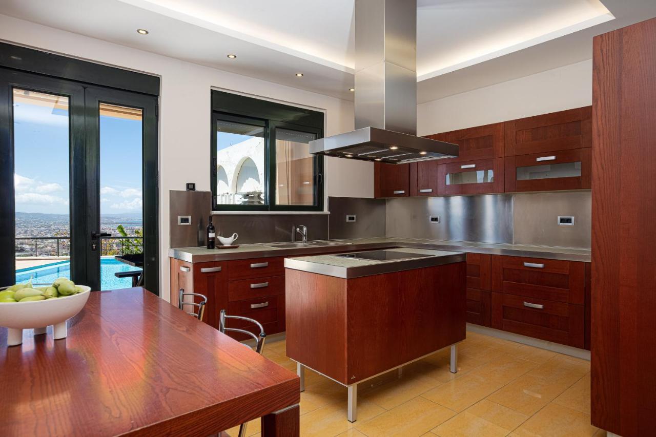 Villa View - Heated Pool & Gym - Majestic Views - 5 Min Drive From Center