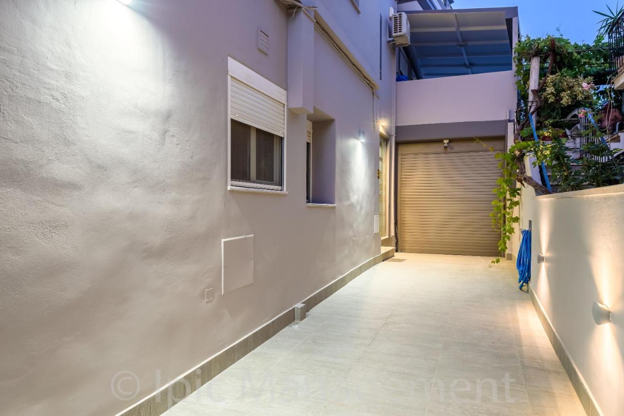 Center With Rooftop Swimming Pool Apartment