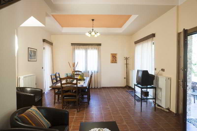 Elia Therissos Maisonettes 4*