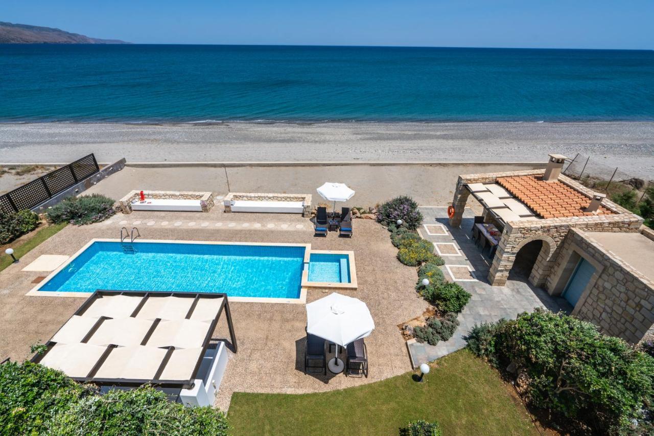 Beachfront Turquoise With Private Pool, Bbq And Ping Pong Table