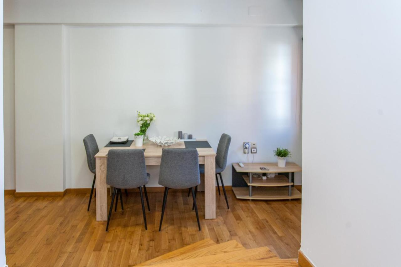 Agora Apartment *