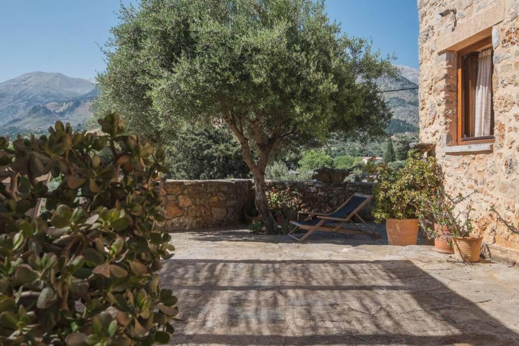 Kalogra - Architect With Breathtaking Views * Chania (Crete)
