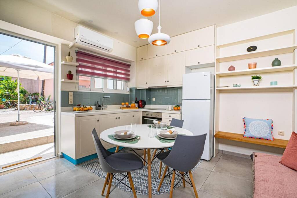 Olga's Organic Garden For A Couple! With Wifi & Ac Holiday home *