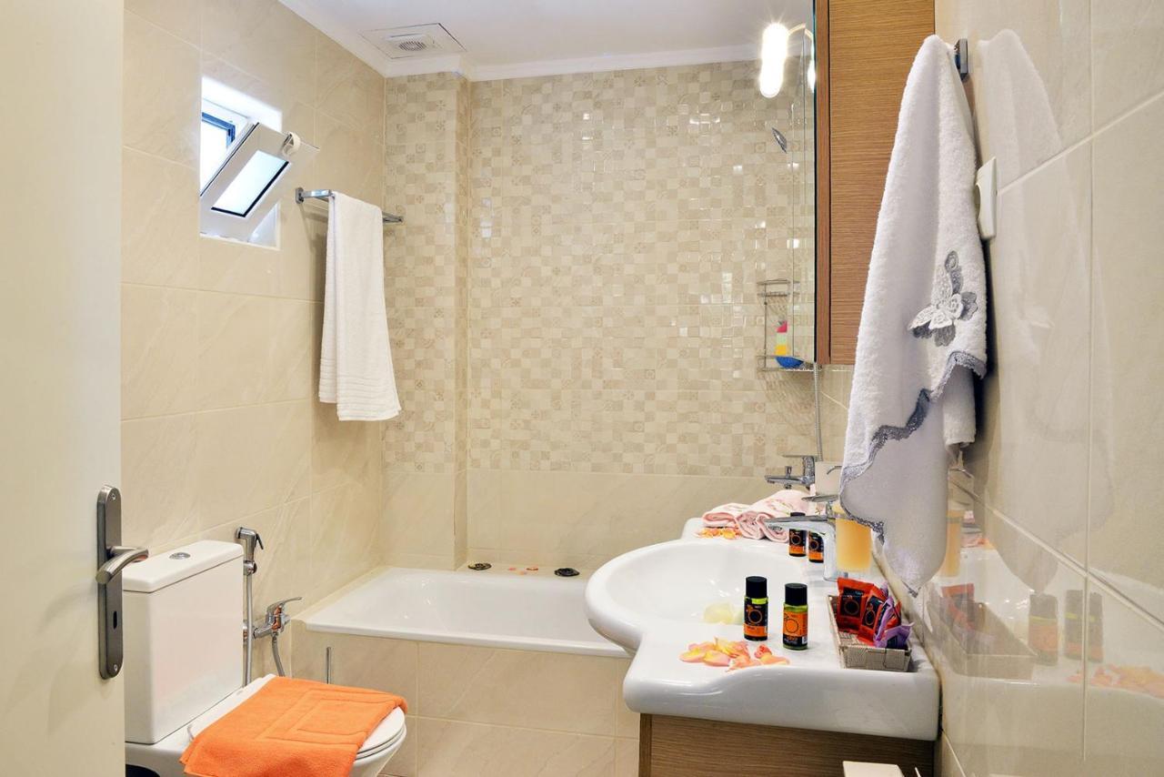 Aristea Luxury *
