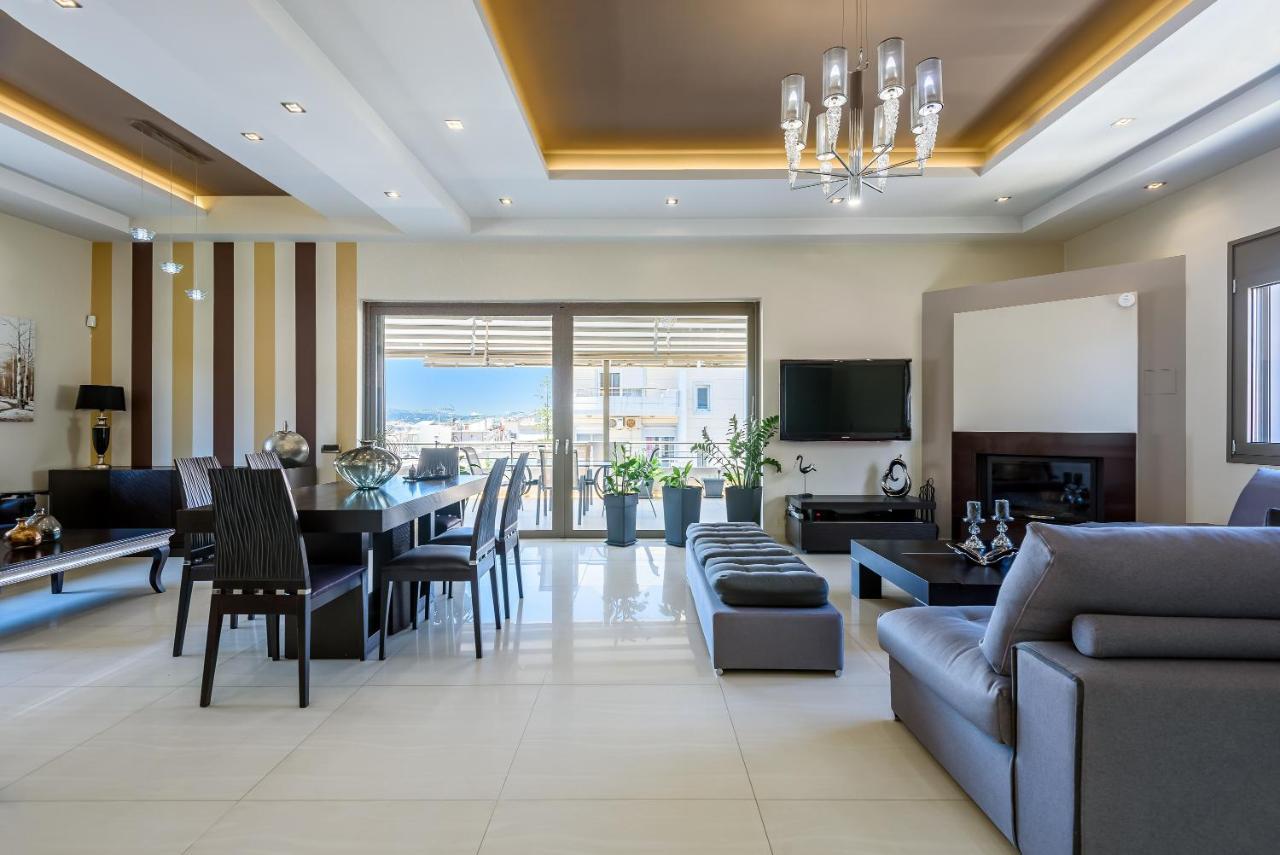 Luxury In Center With Rooftop Swimming Pool *