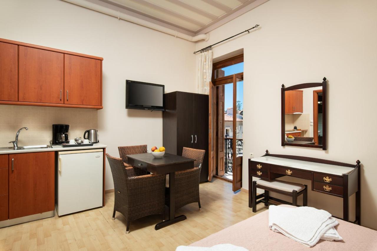 Guest house Narkissos 'superb' Chania (Crete)