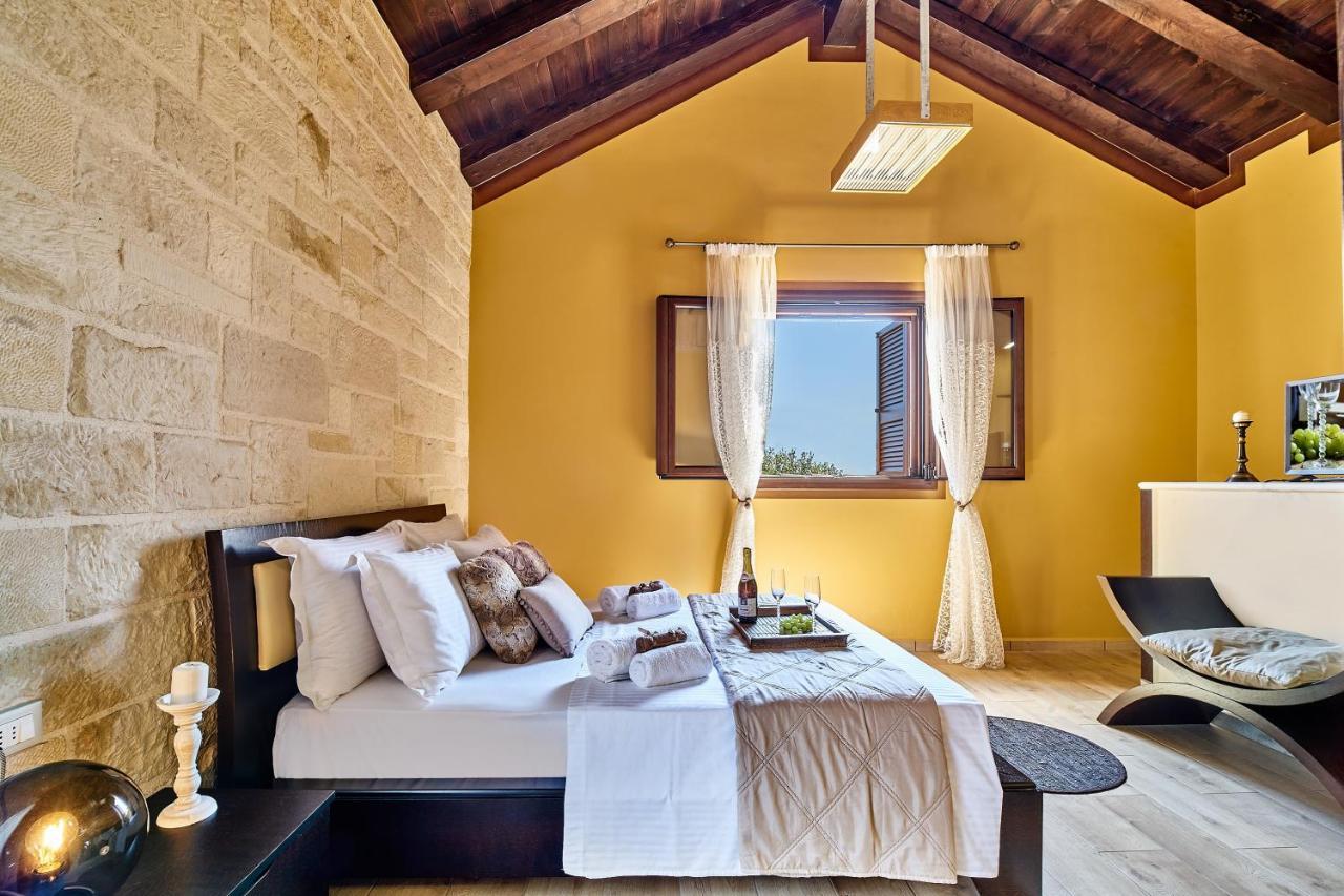 Aktis Luxury Villa *