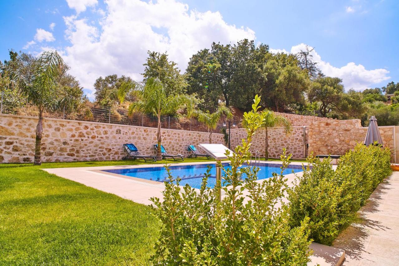Villa Aktis Luxury *