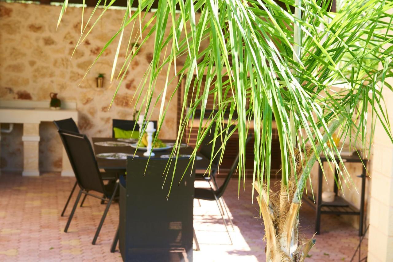Aktis Luxury Villa *