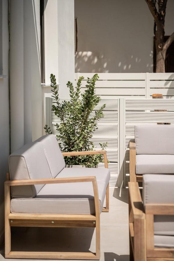 White In The Heart Of Chania * Chania (Crete)