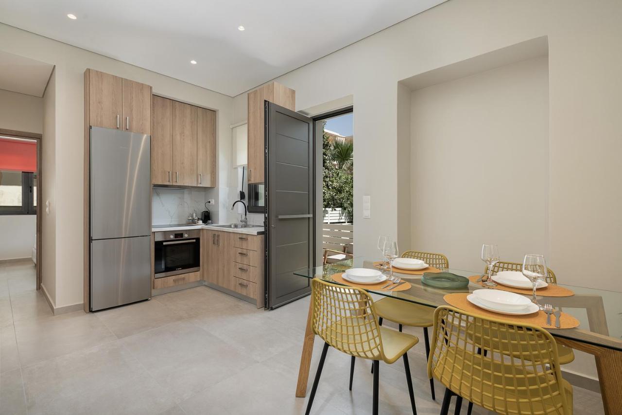 White In The Heart Of Chania Apartment *