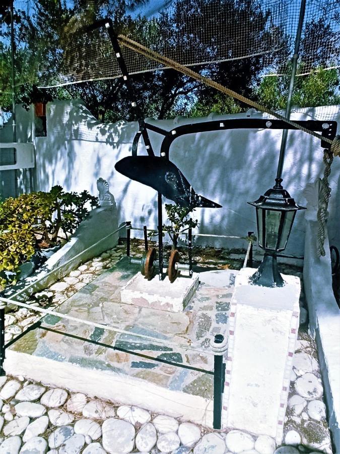 Dina Chania (Crete)