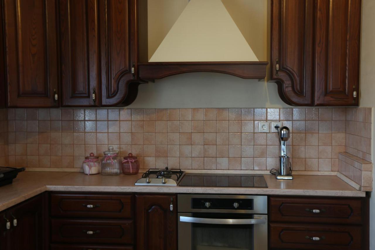 Chrisa's Beautiful Chania Apartment