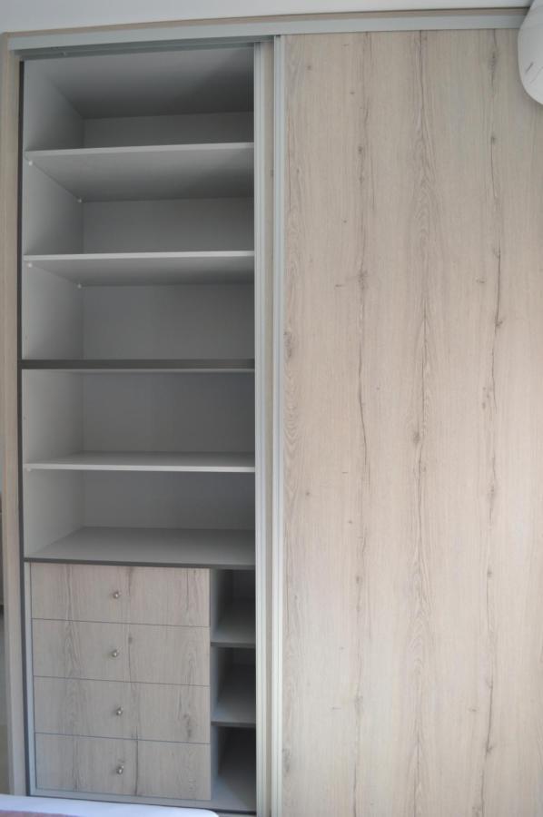 Leonidas House Apartamento *