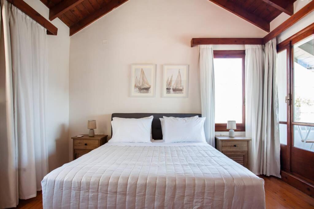 Chania Living Stories With Piano Villa
