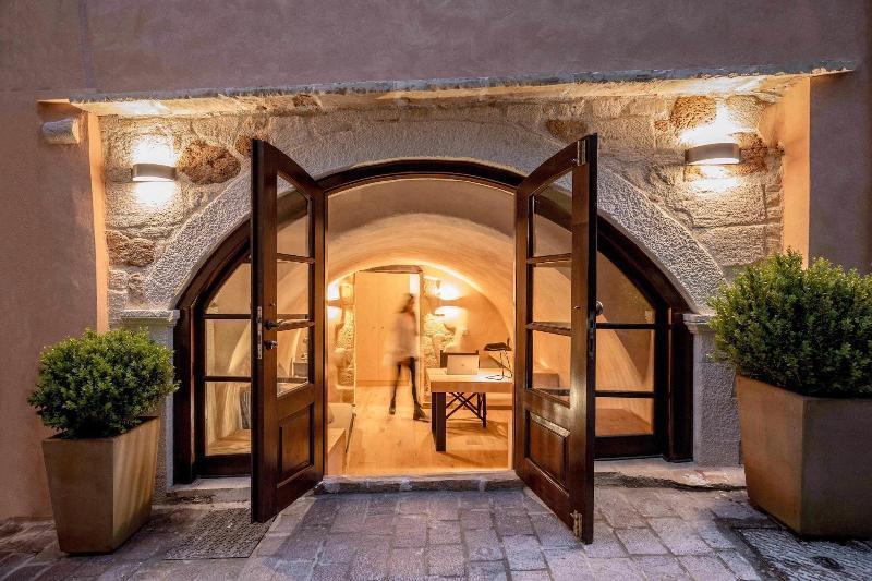 J&G Suites 3* Chania (Crete)