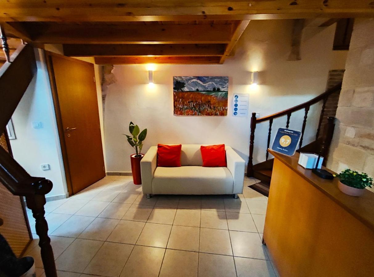 Apartment Odyssey Studios