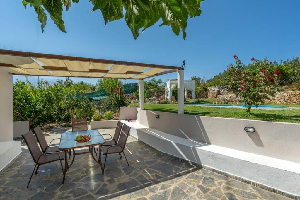 Aphrodite Kalamitsi Villa