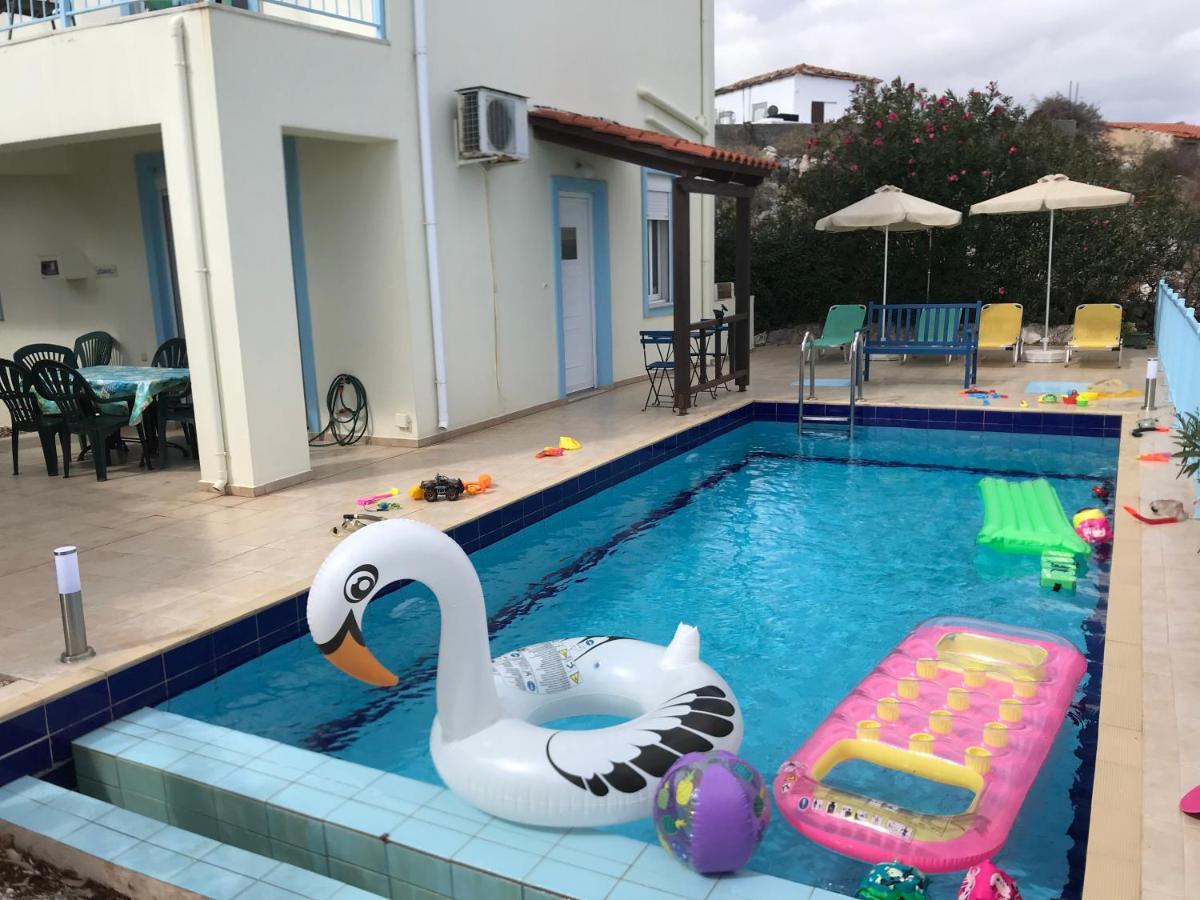 Villa Tranquil Vista Villa: Seaside Retreat With Private Pool Chania (Crete)