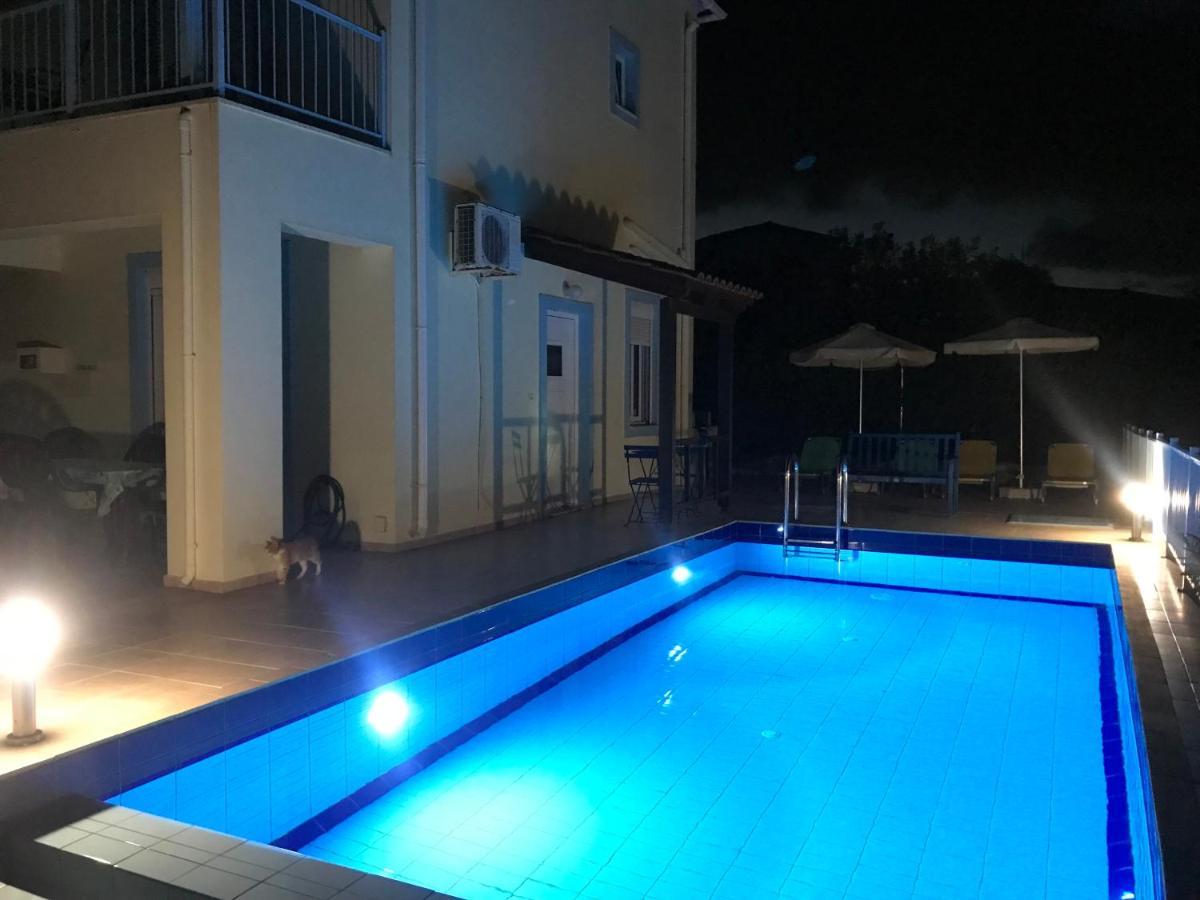 Tranquil Vista Villa: Seaside Retreat With Private Pool Villa Chania (Crete)