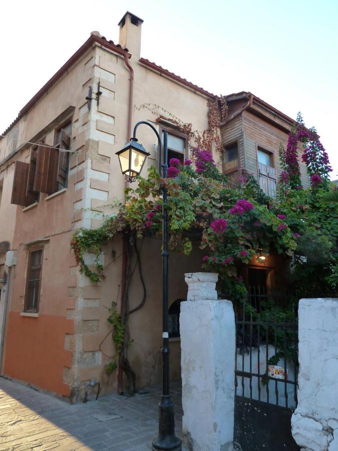 Lindas Convent Garden 4 *