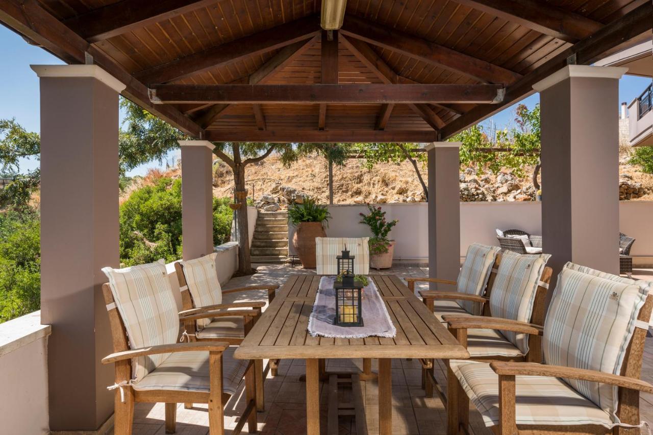Tholos Apartment