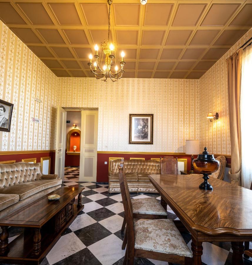Halepa Hotel
