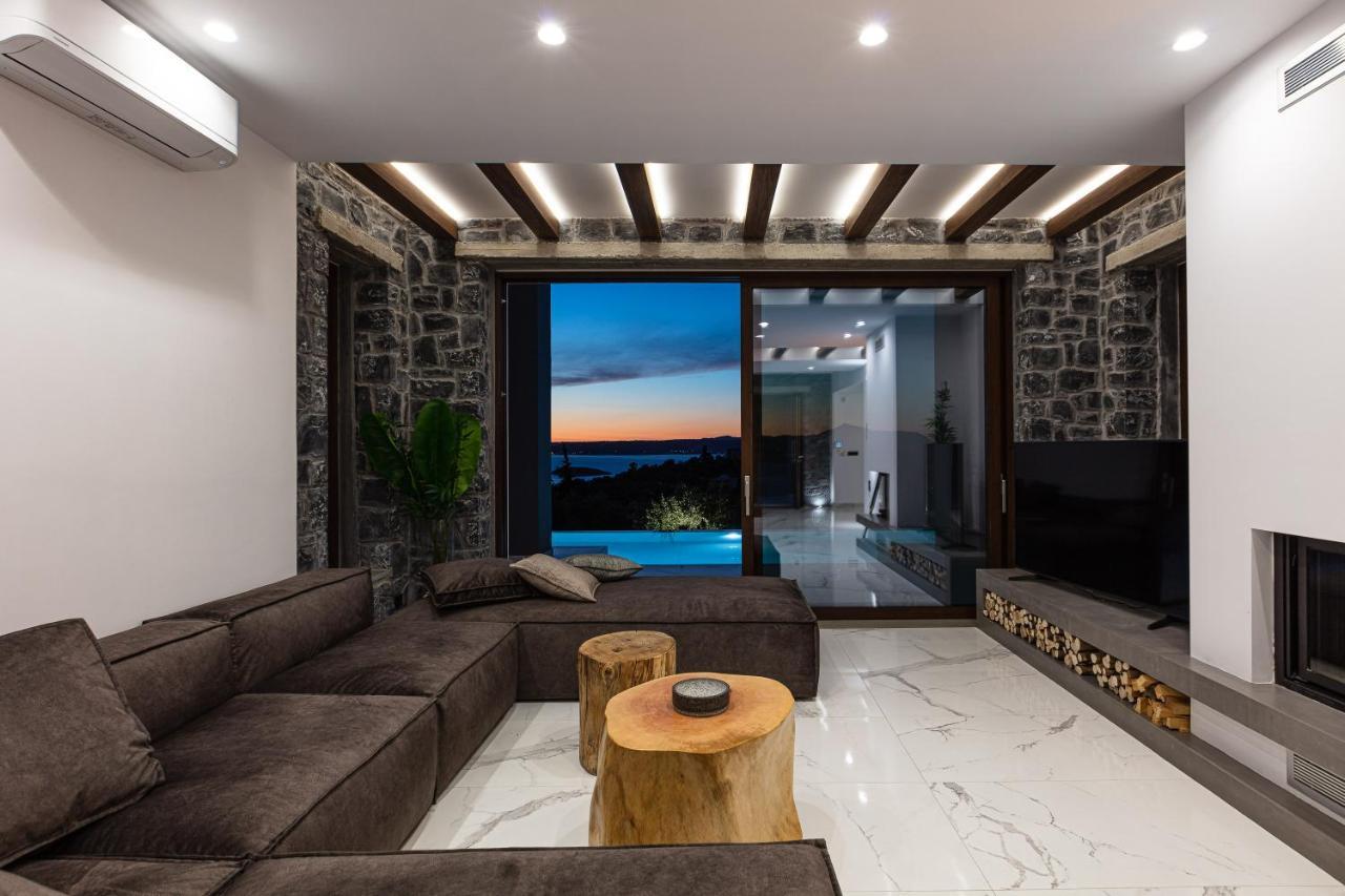 Eloa Luxury