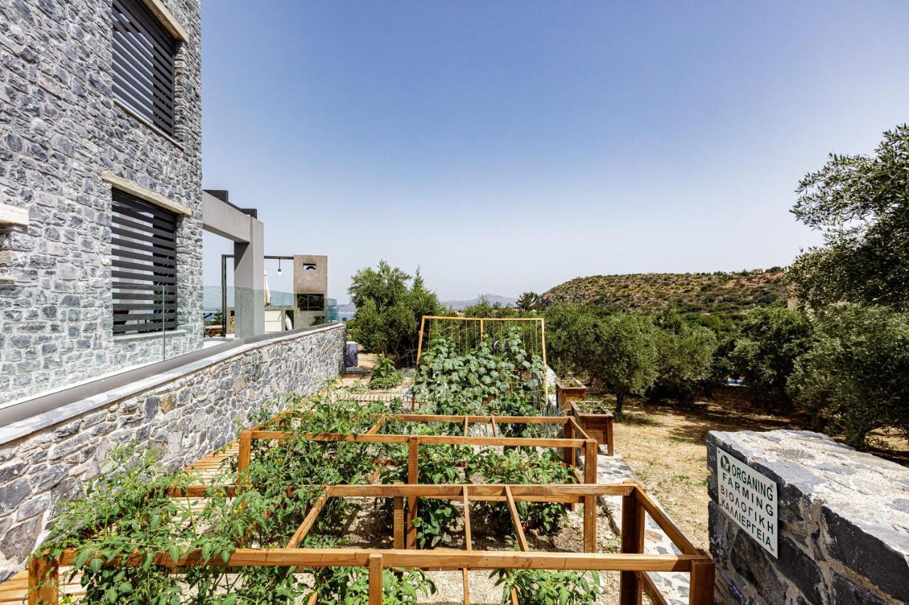 Eloa Luxury Villa