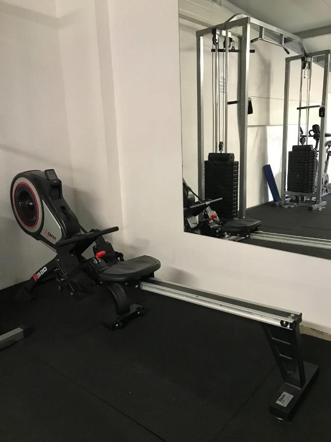 Beachfront Lux & Gym 4 *