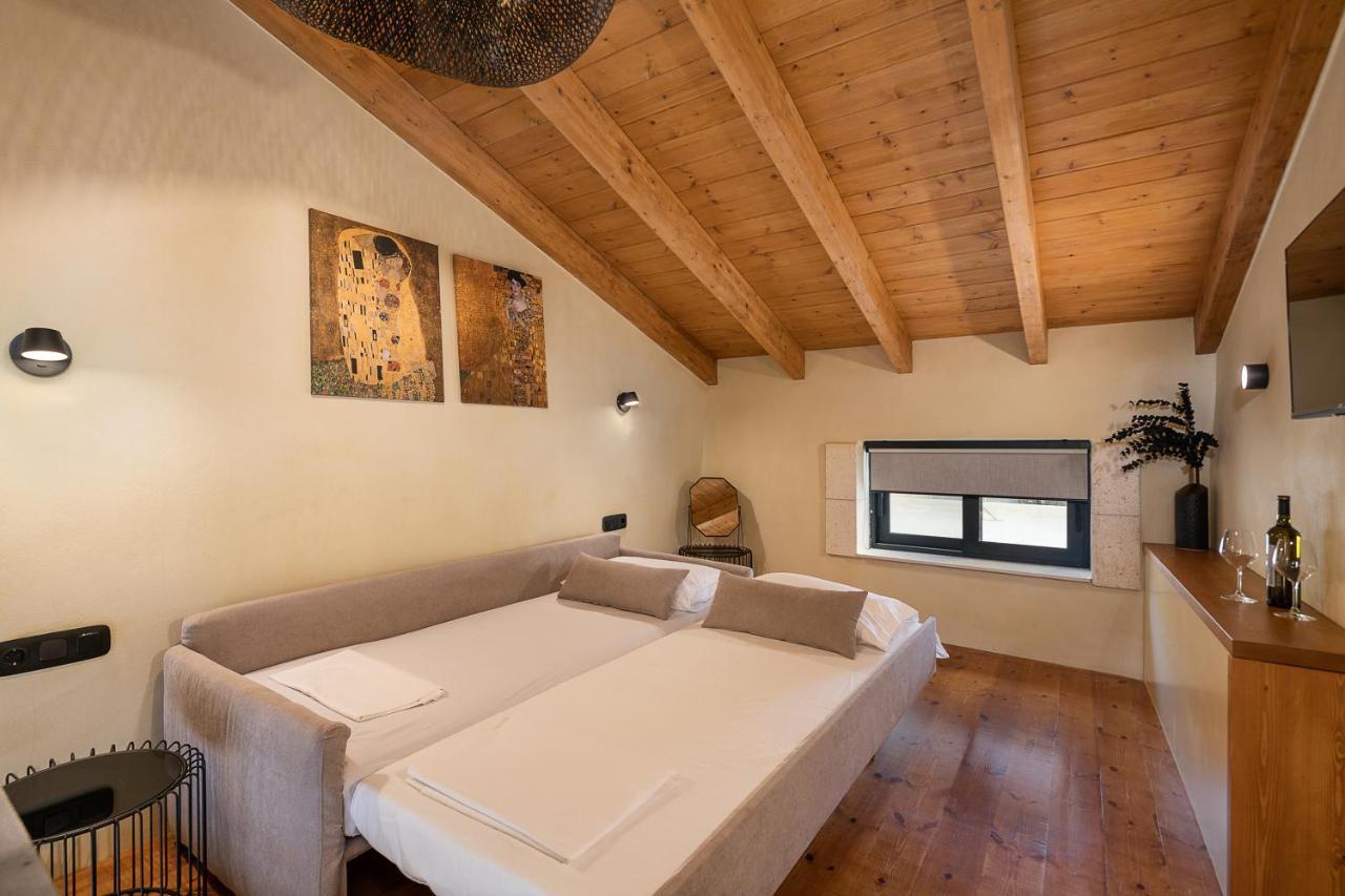 Hall Il Cutti
