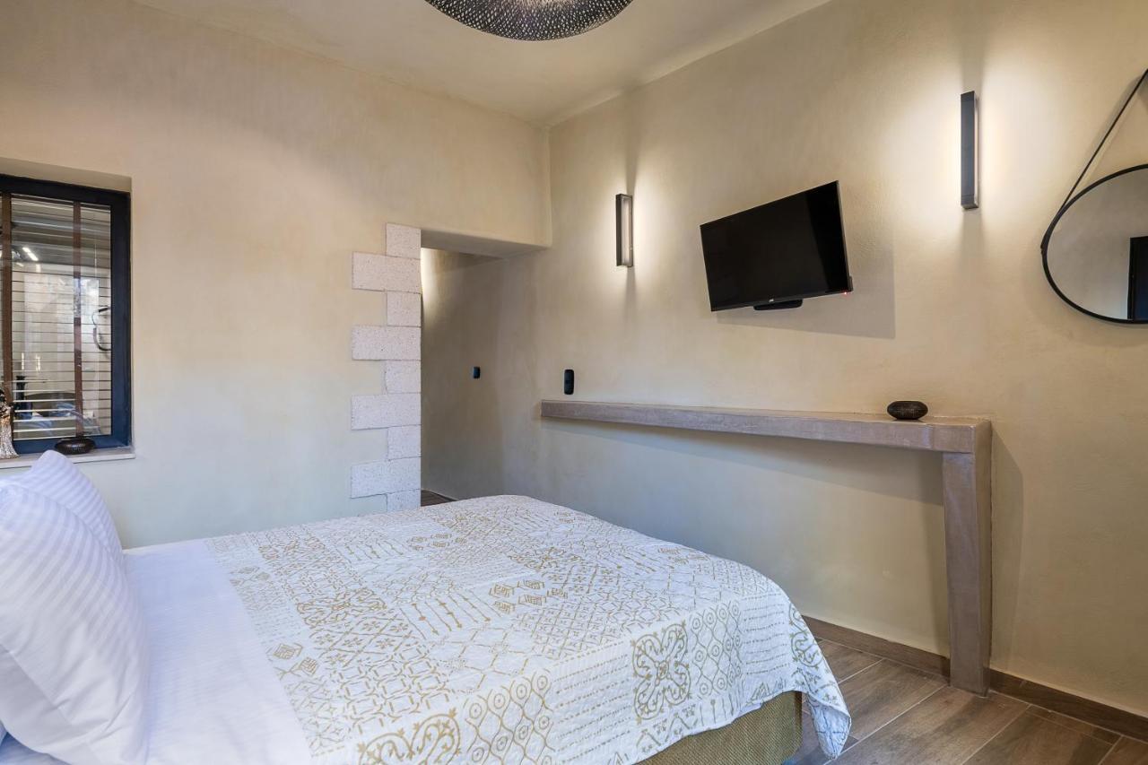 Hall Il Cutti Chania (Crete)