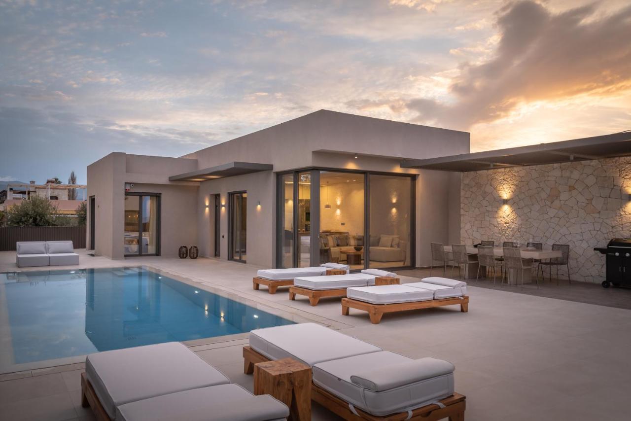 Athina Luxury Villa, An Evanescence Retreat, By Thinkvilla Villa