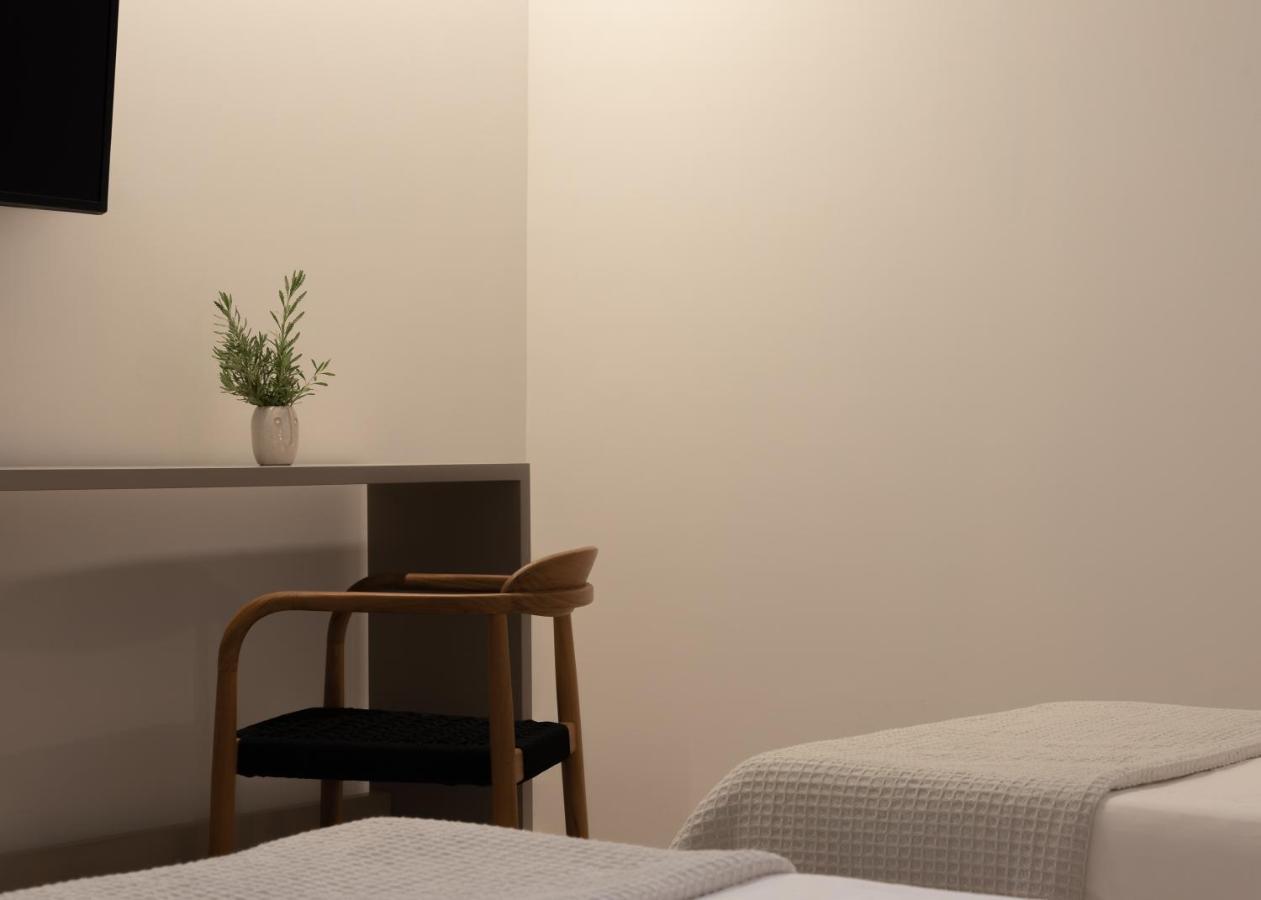 Athina Luxury Villa, An Evanescence Retreat, By Thinkvilla Chania (Crete)