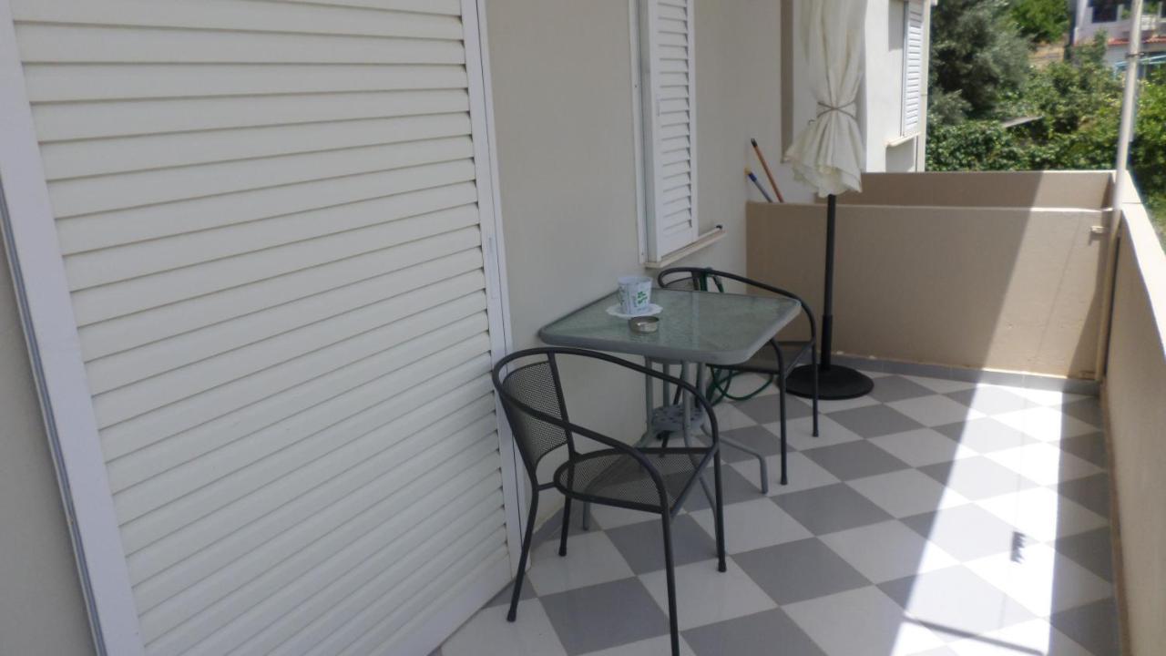 Top Floor Studio Apartment