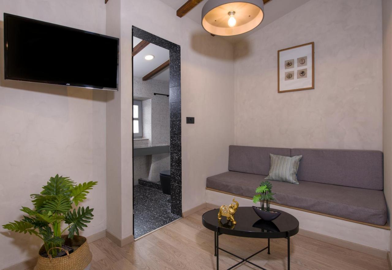 Cretan Berry Sarpaki 3*