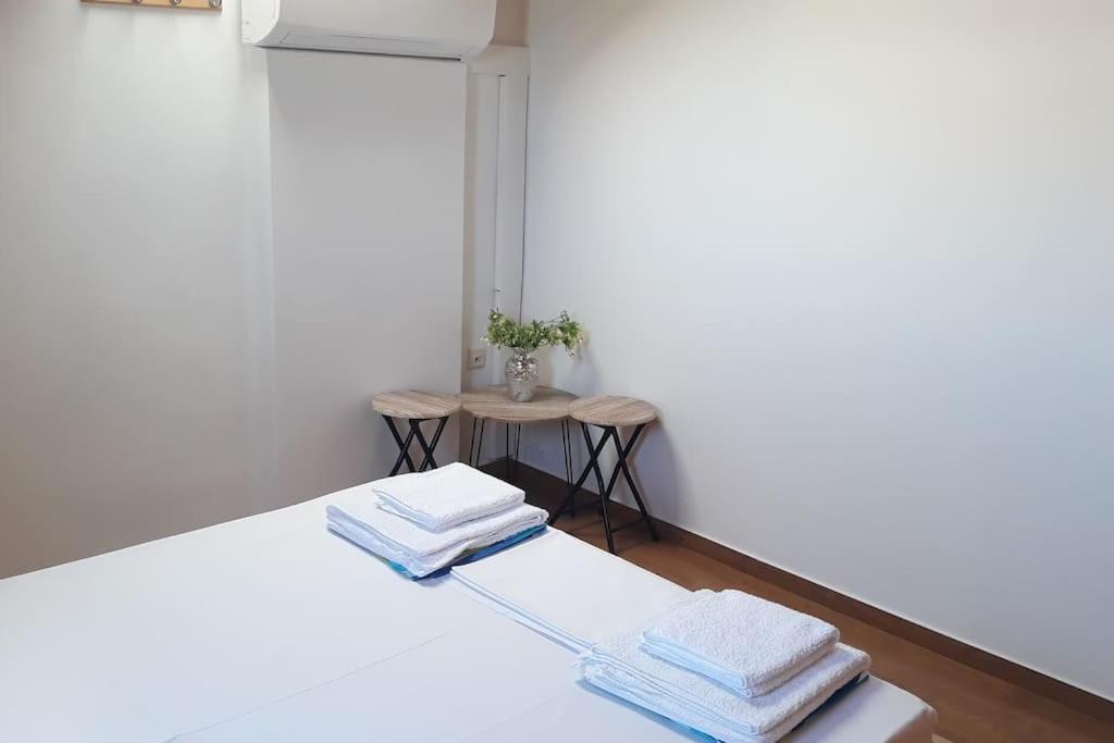 Cozy New Nea Chora Apartment