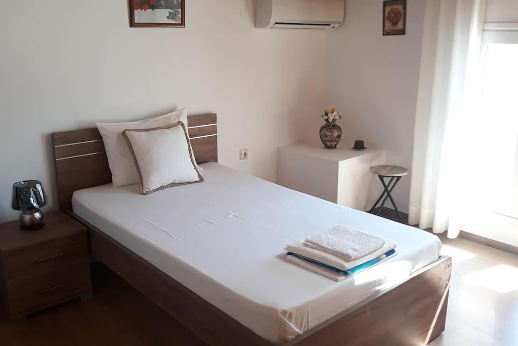 Apartment Cozy New Nea Chora