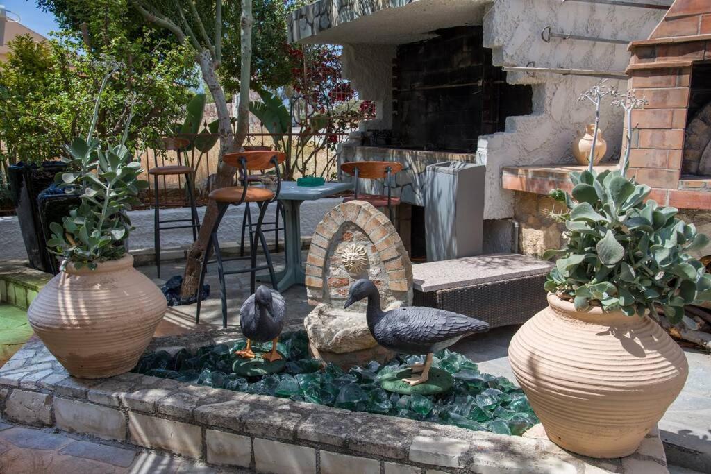 Renas Secret Garden House *