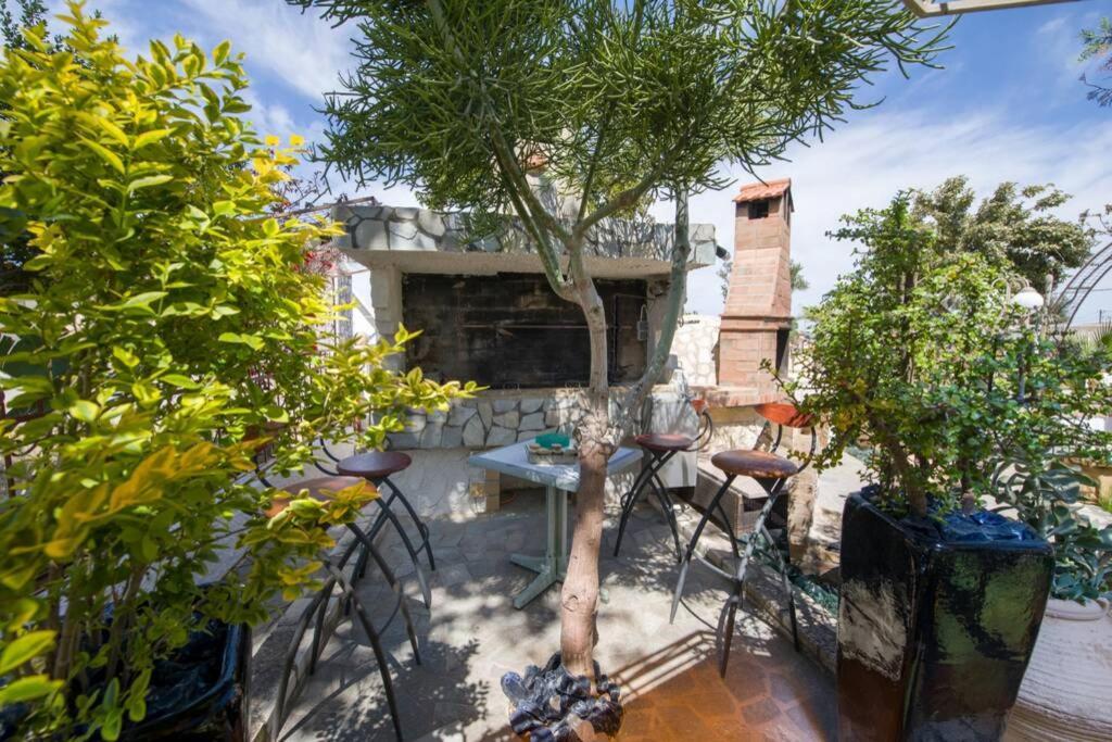 Holiday home Renas Secret Garden House