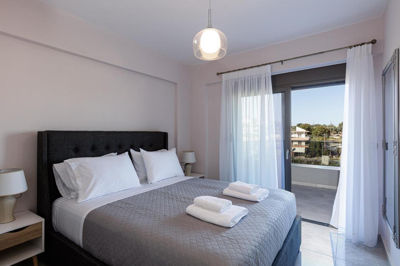 Aurora Suites Hotel *