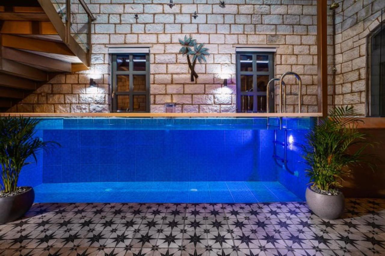 Estia Luxury Living