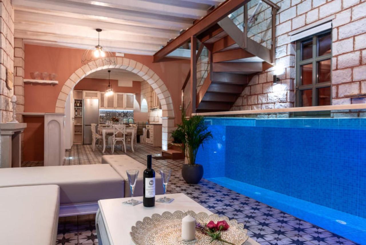 Estia Luxury Living *