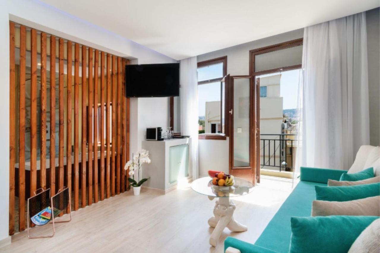 Diamond Luxury Hotel 3*