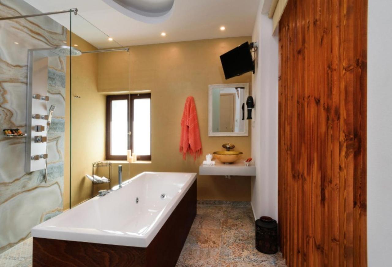 Diamond Luxury Chrissi Akti Chania