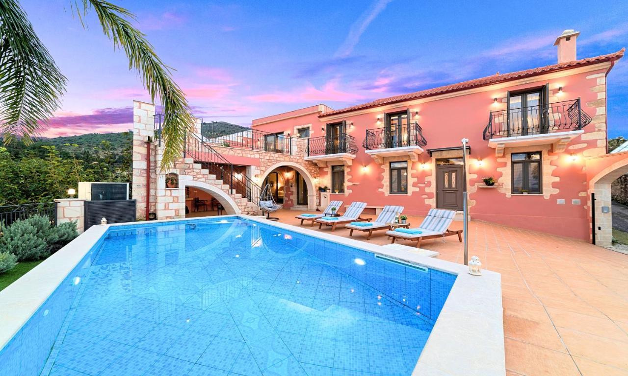 Steve Kois Heated Pool Villa Chania (Crete)