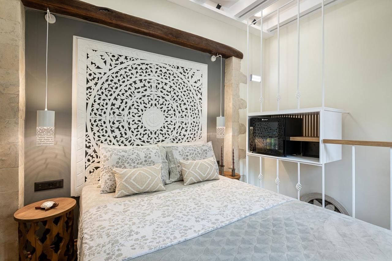 Kom House *