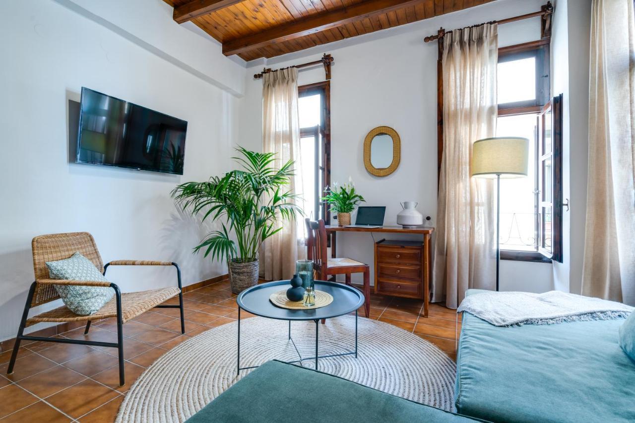 Apartment Monk